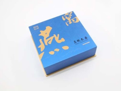 包裝盒定做廠家生產(chǎn)的禮品包裝盒，如此個性化，你被驚艷到了嗎？