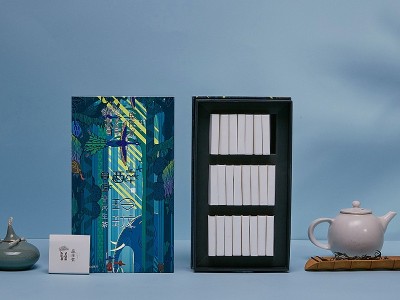 濟(jì)南茶葉禮盒定制廠家是如何搭配內(nèi)托的？